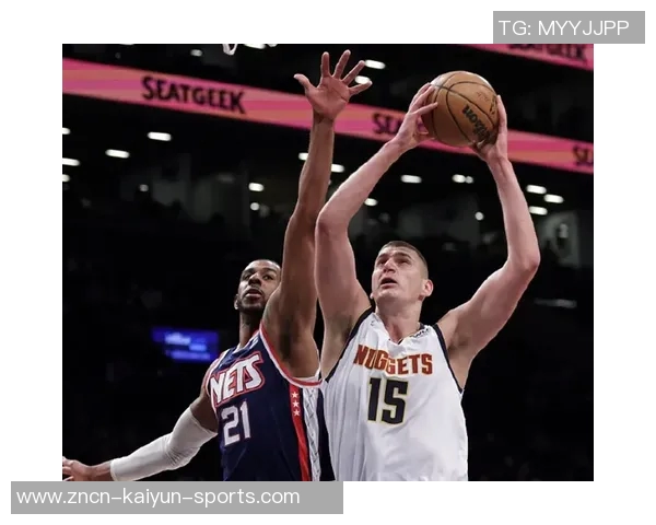 亨特膝盖受伤缺席下半场阿特金森称不必冒险继续比赛 亨特膝盖受伤缺席下半场阿特金森称不必冒险继续比赛