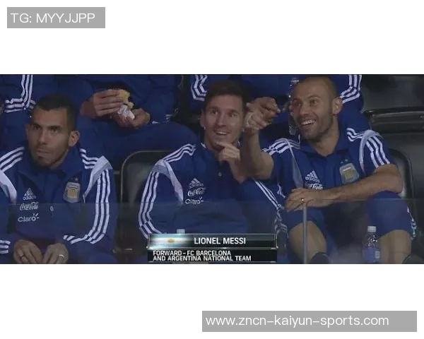 罗马诺与菲米亲密合影赞其场上表现与场下魅力并存 罗马诺与菲米亲密合影赞其场上表现与场下魅力并存