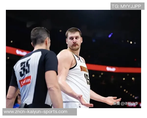 约基奇对杰林威廉姆斯行为不予置评称其不值得关注